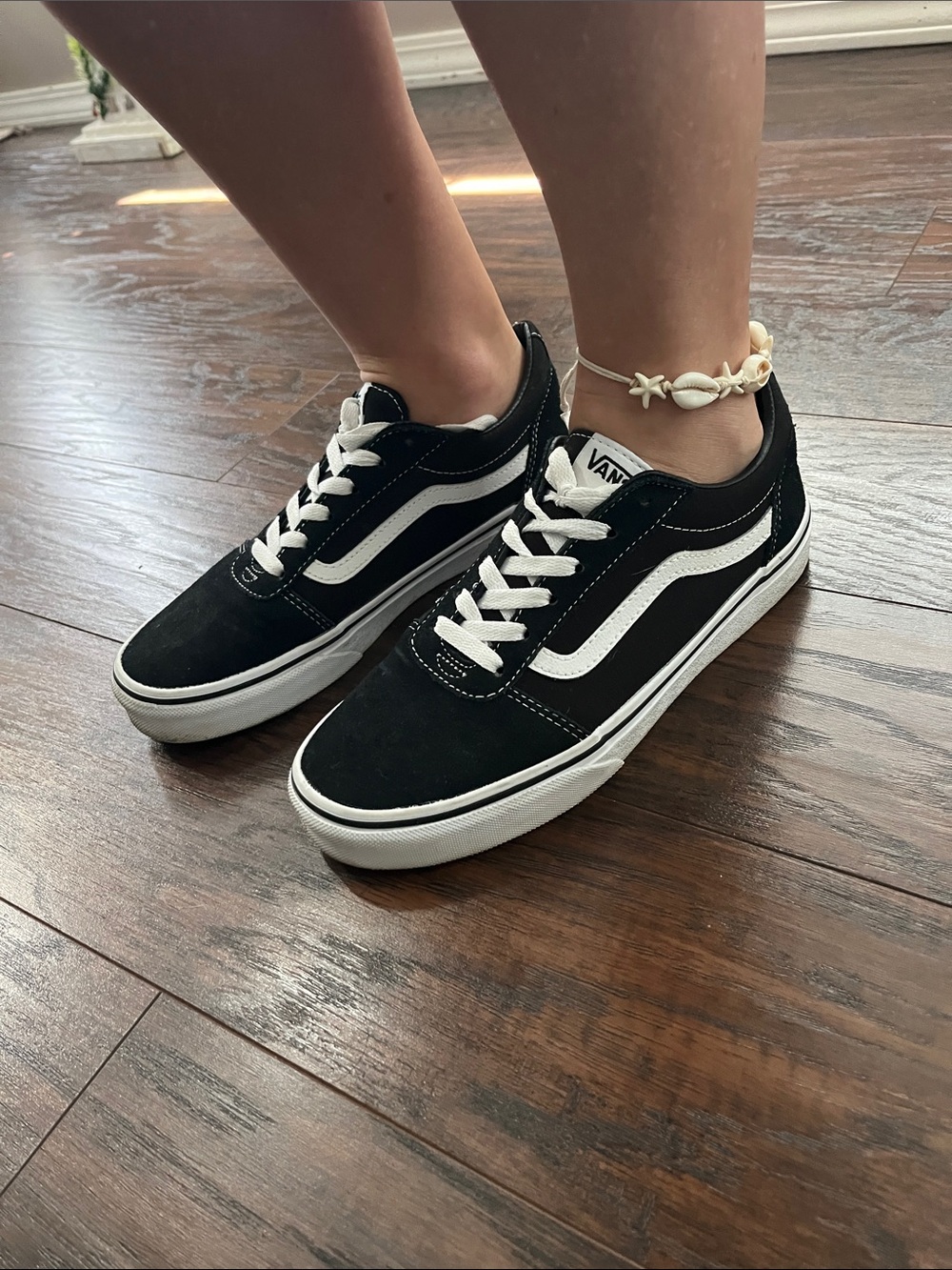 Vans Black and White Old Skool Women's Low-Top Sneakers